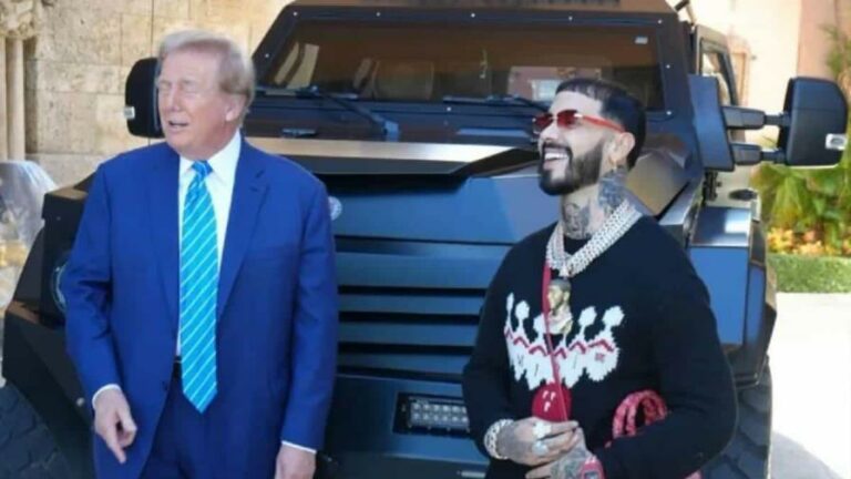 Así fue la visita de Anuel AA a la casa de Donald Trump