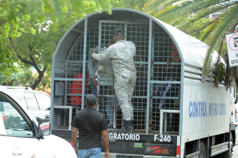 Haití y República Dominicana debaten en la OEA las repatriaciones de indocumentados